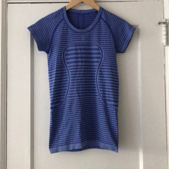 lululemon athletica Tops - Lululemon tee